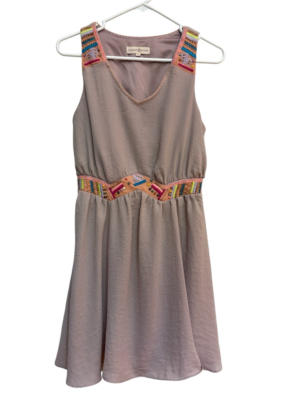 Altar'd State Boho Embroidered Beaded Mini Dress Mauve Pink Sz S - Picture 2 of 8